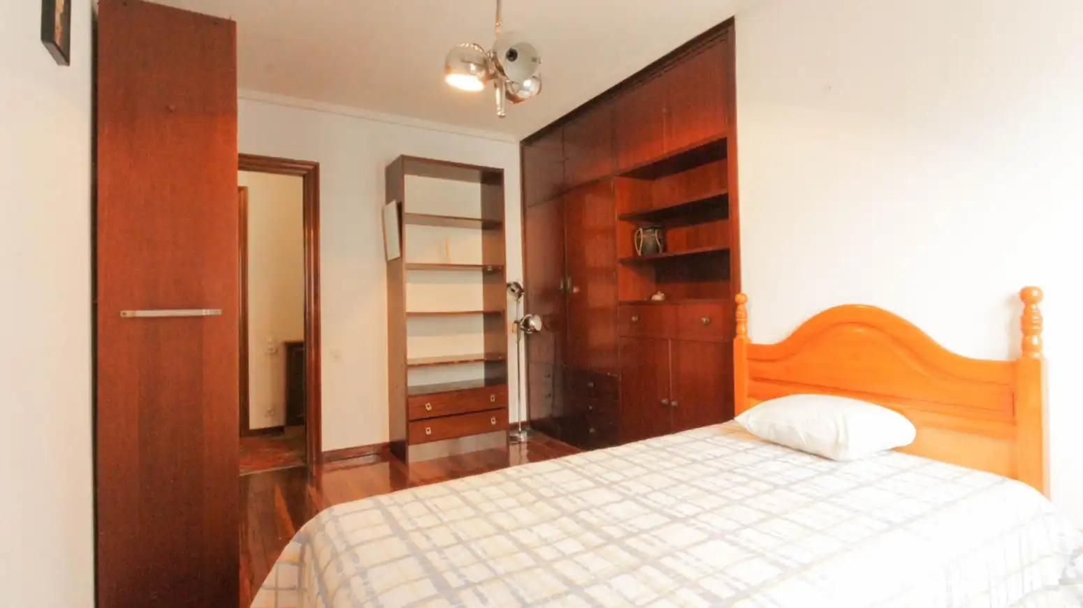 Bedroom of Flat for rent in Santander  with Heating, Parquet flooring and Furnished