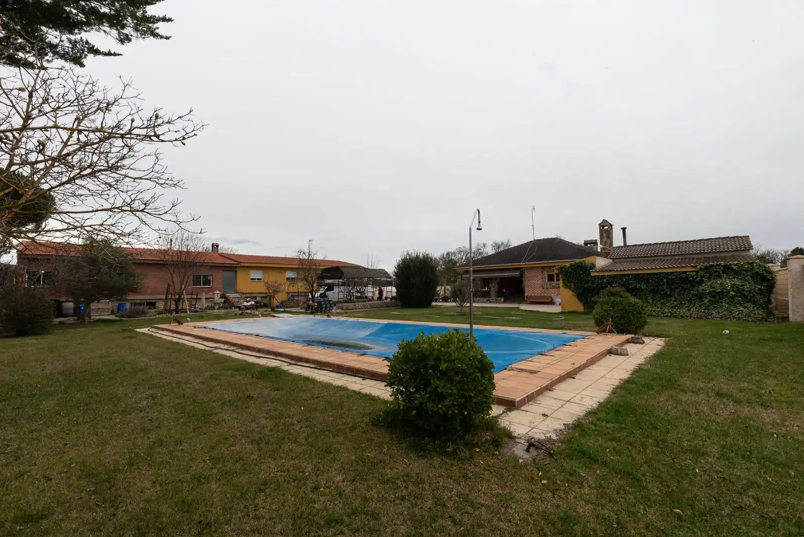 Piscina de Casa o xalet en venda en Villabáñez amb Calefacció, Jardí privat i Terrassa