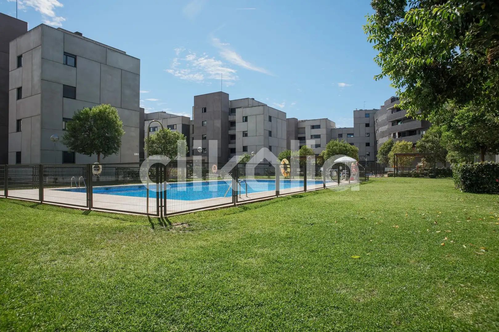 Piscina de Pis de lloguer en Torrejón de Ardoz amb Calefacció, Terrassa i Traster