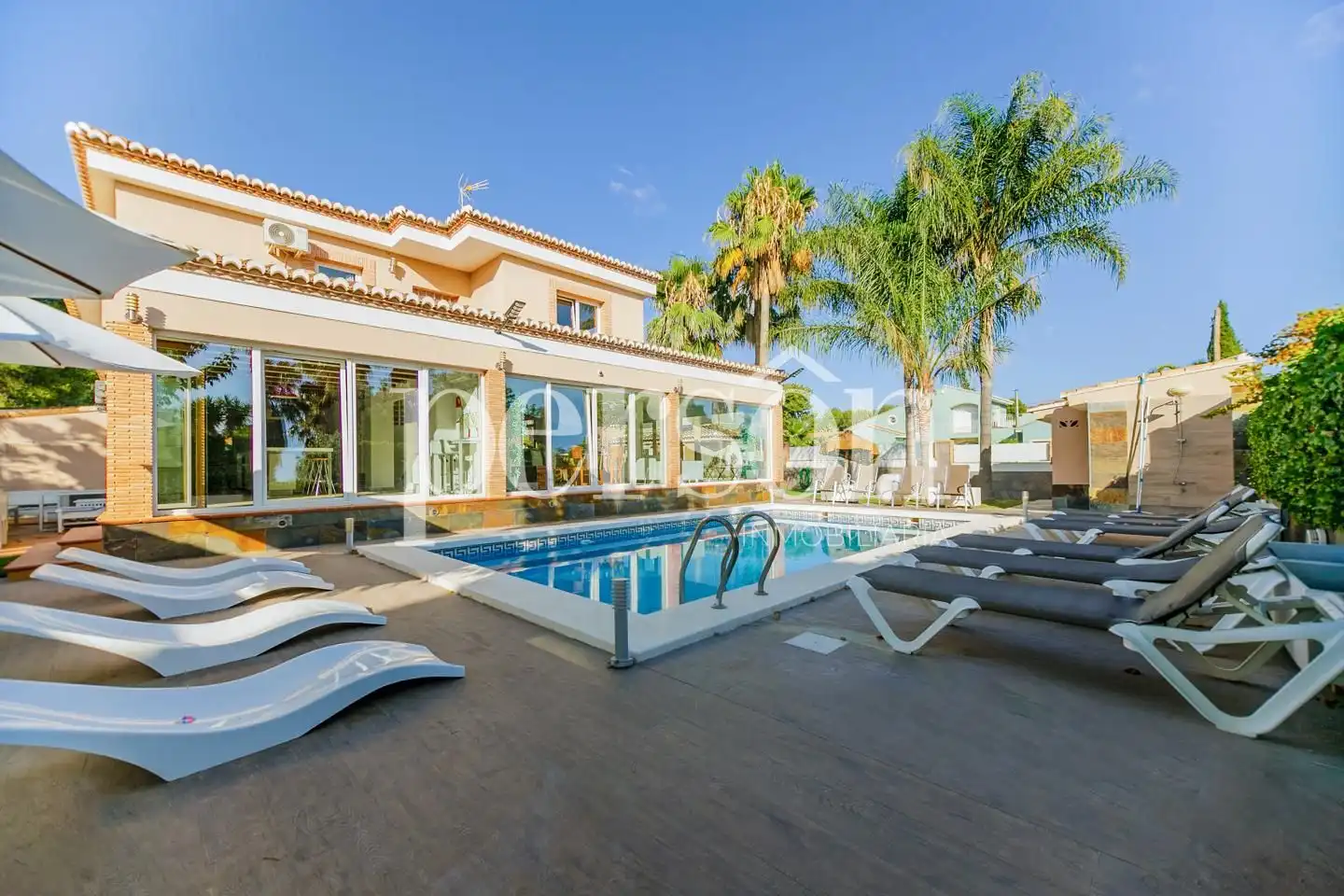 Swimming pool of Houses for rent in Bétera  with Air Conditioner, Private garden and Terrace