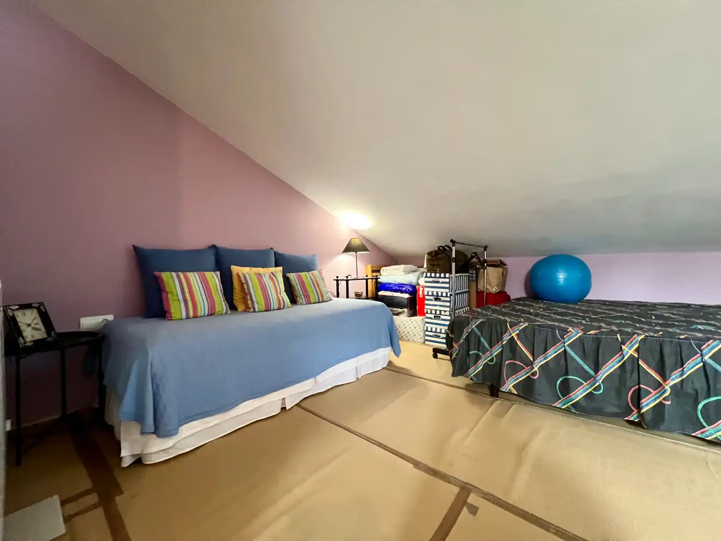 Habitación de Casa o chalet en venta en Ayerbe con Calefacción, Terraza y Amueblado