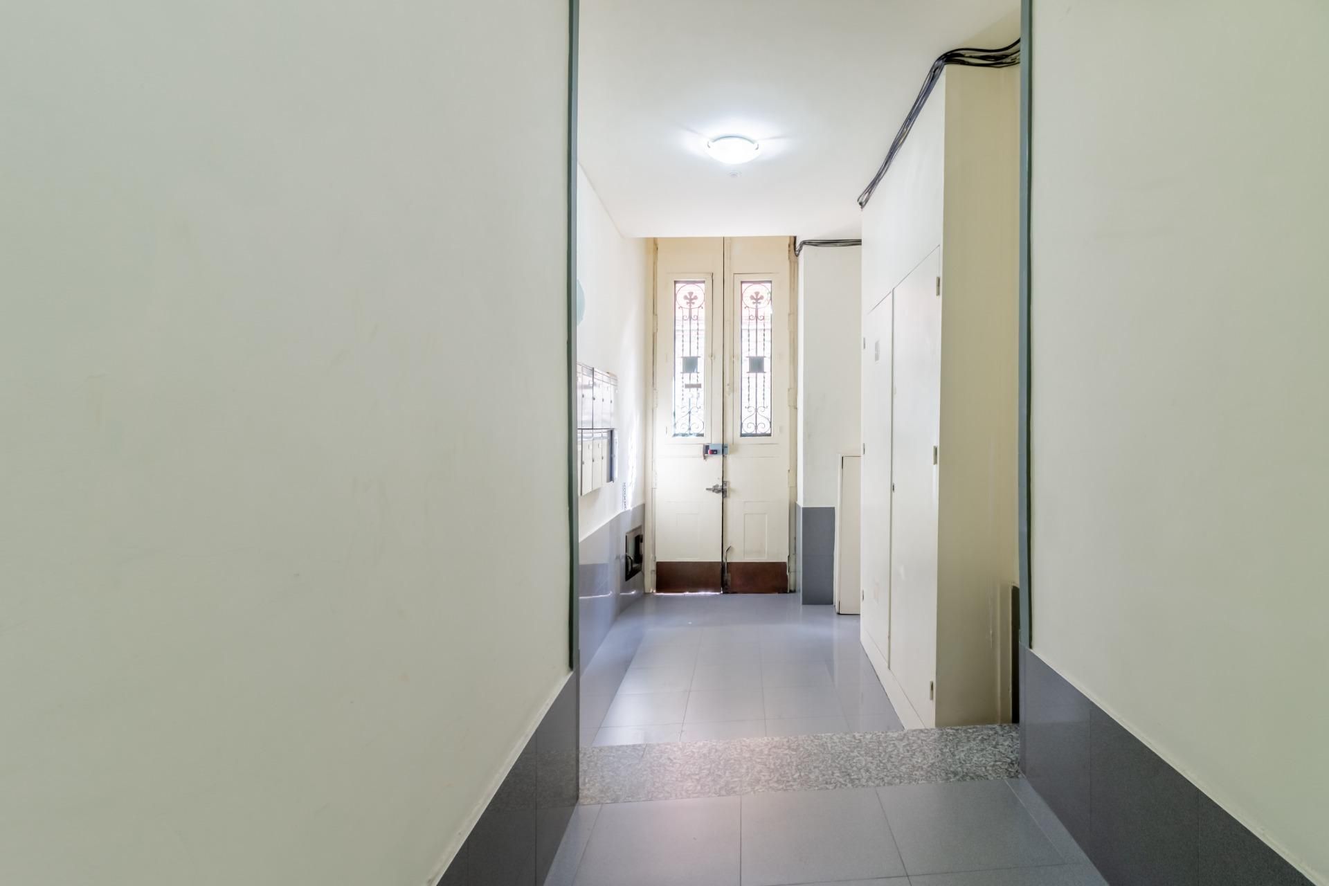 Study for sale in  Madrid Capital  with Air Conditioner