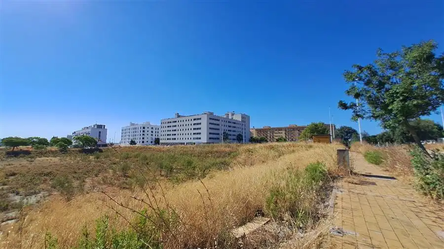 Residential land for sale in Calle Doctor Emilio Haya Prats 5, imagen 5