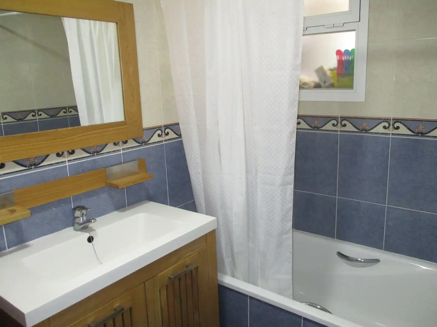 Badezimmer von Wohnung zur Miete in Cártama mit Klimaanlage, Terrasse und Möbliert