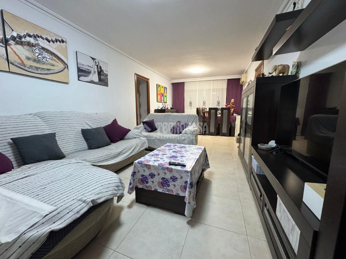 Sala d'estar de Pis en venda en  Madrid Capital amb Aire condicionat, Calefacció i Terrassa