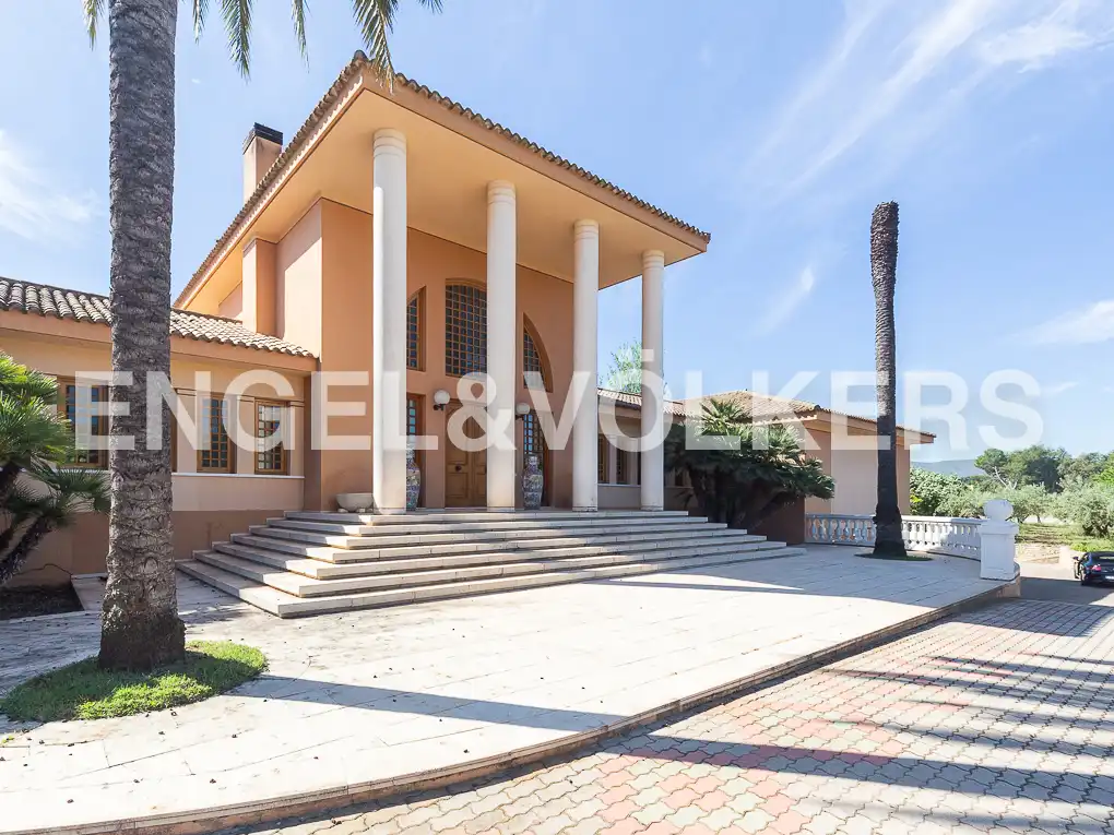 Exterior view of Houses for sale in Ontinyent  with Air Conditioner, Heating and Private garden
