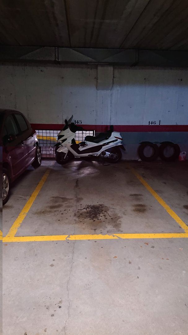 Aparcament de Garatge de lloguer en Gijón 