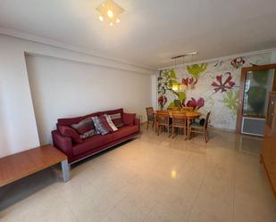 Sala d'estar de Pis de lloguer en Vilafranca del Penedès amb Aire condicionat, Calefacció i Moblat