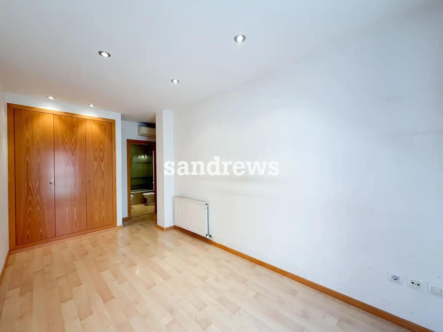 Bedroom of Flat for sale in Figueres  with Air Conditioner, Heating and Storage room