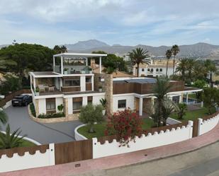 Vista exterior de Casa o xalet en venda en El Campello amb Aire condicionat, Calefacció i Jardí privat