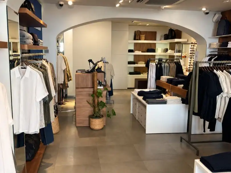 Local de alquiler en Dalt de la Vila - La Marina
