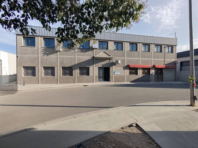 Oficina en Alquiler en Avenida SIERRA ELVIRA (FUENTE) en Fuente Vaqueros