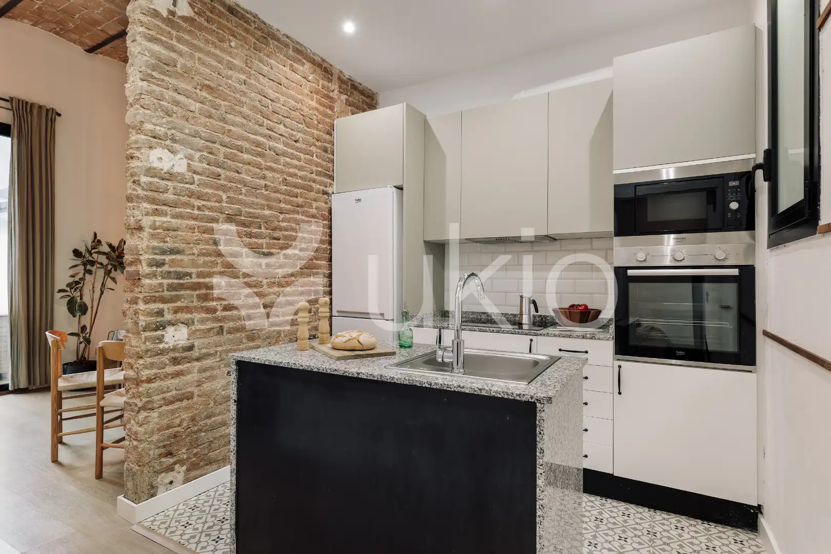 Cuina de Apartament de lloguer en Barcelona amb Aire condicionat, Moblat i Forn