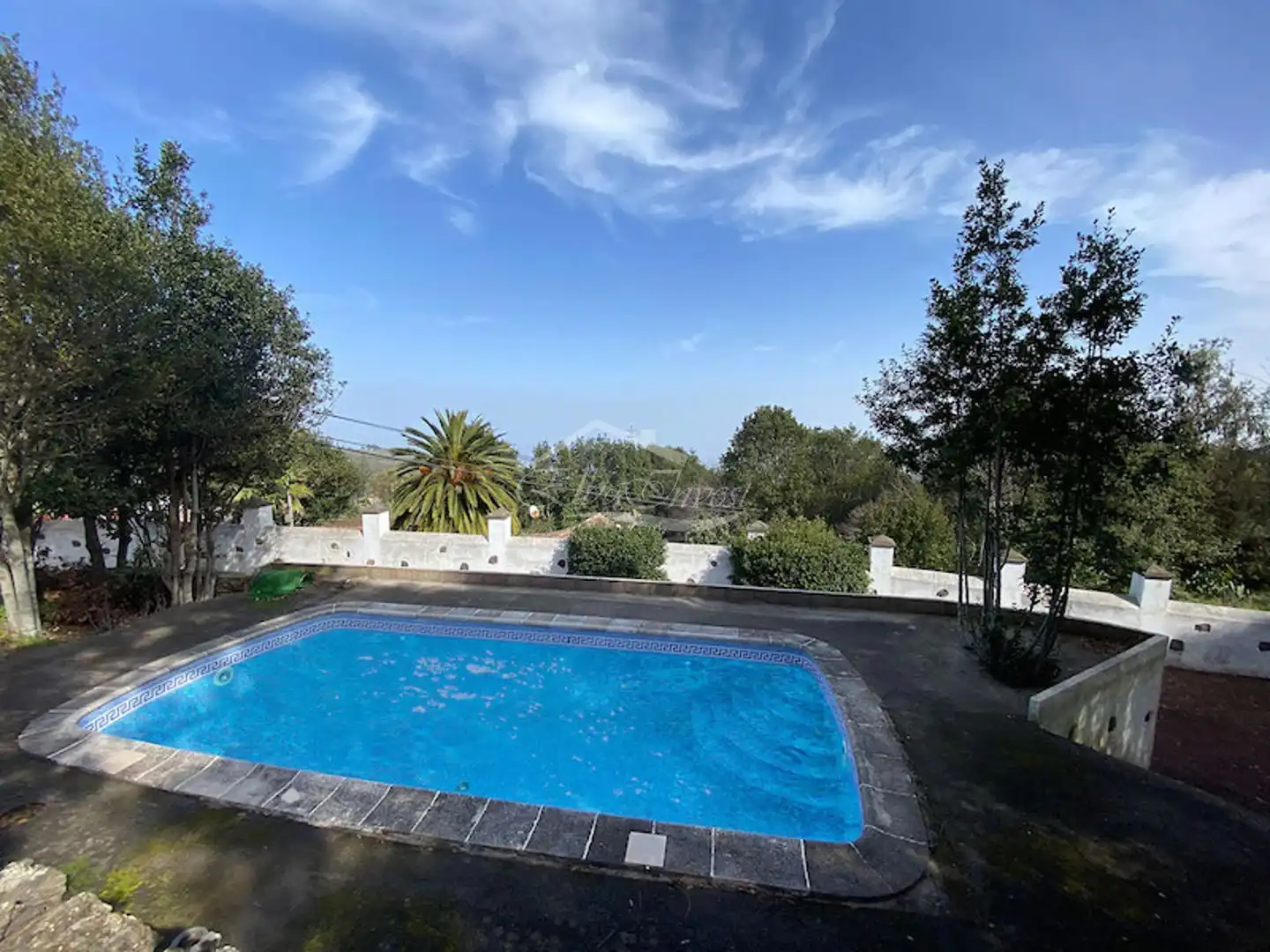 Piscina de Casa o xalet en venda en El Tanque amb Jardí privat, Terrassa i Traster