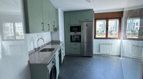 Photo 2 of Flat for rent in Calle Benjamín Ortiz, Milán - Pumarín, Oviedo