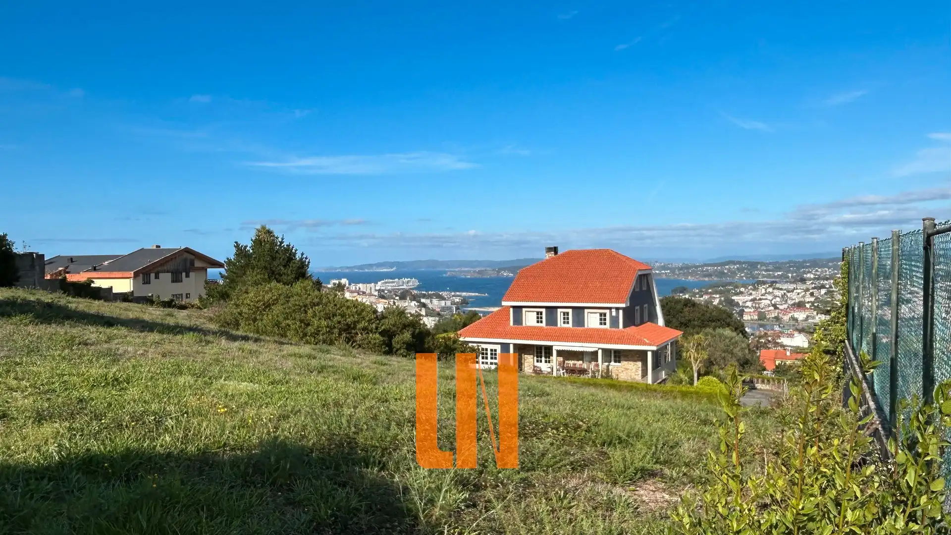 Außenansicht von Residential zum Verkauf in A Coruña Capital 
