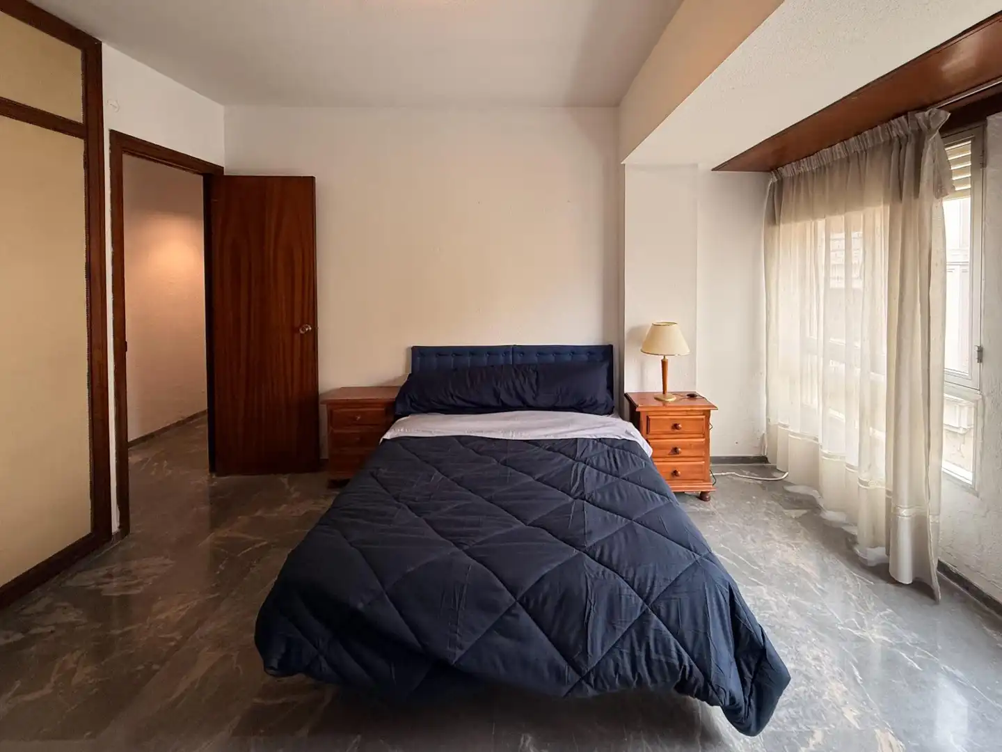 Habitación de Piso en venta en Córdoba con Alarma