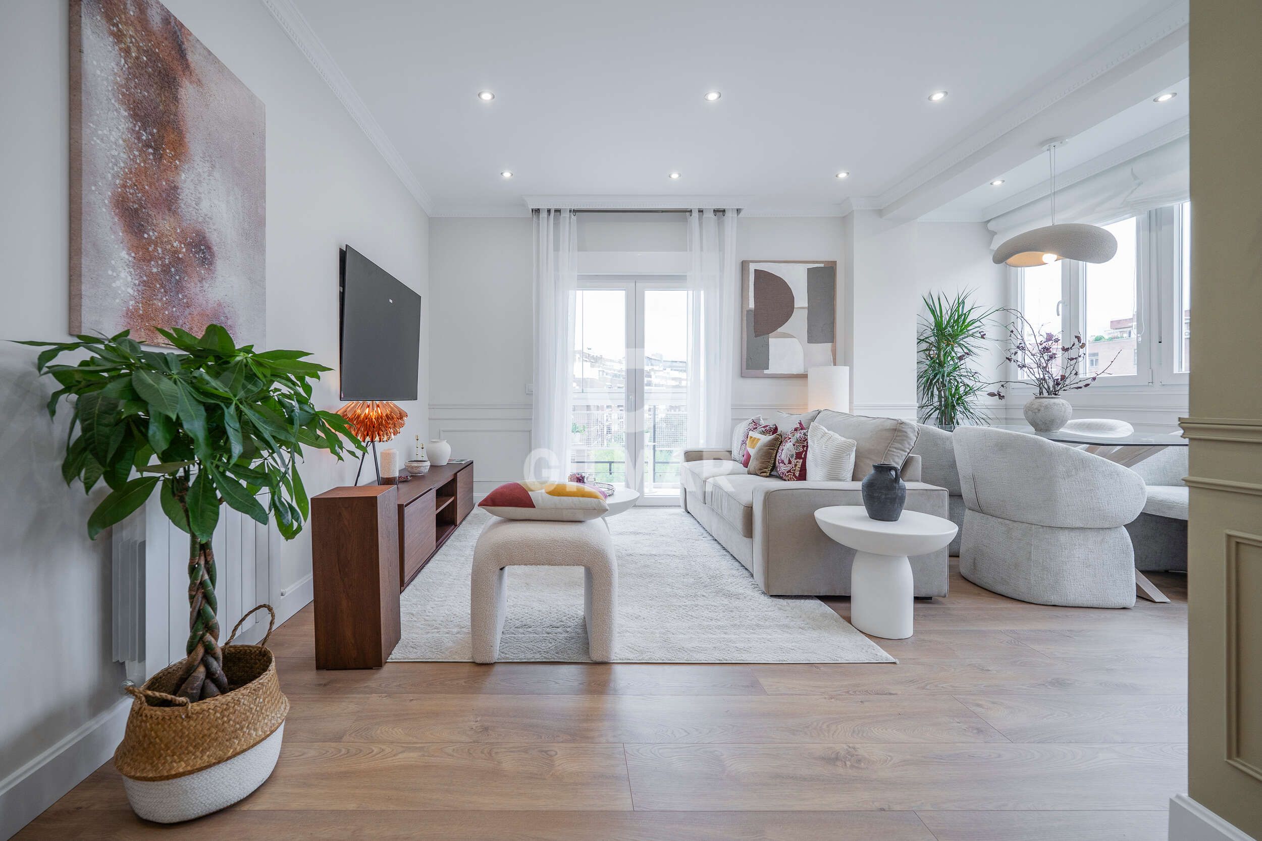 Sala de estar de Piso en venta en  Madrid Capital con Calefacción, Amueblado y Balcón