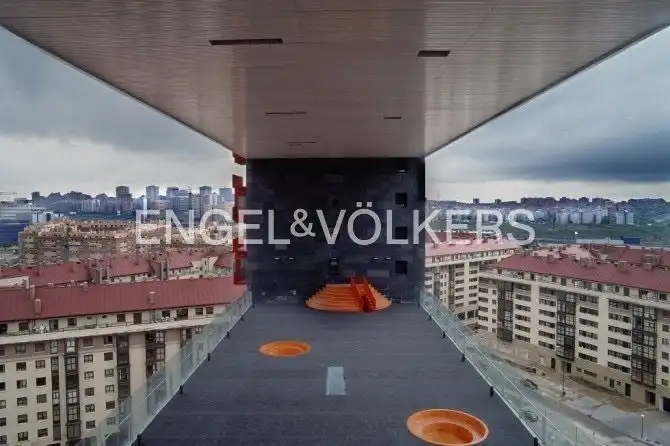 Terraza de Piso en venta en Madrid con Calefacción, Trastero y Piscina