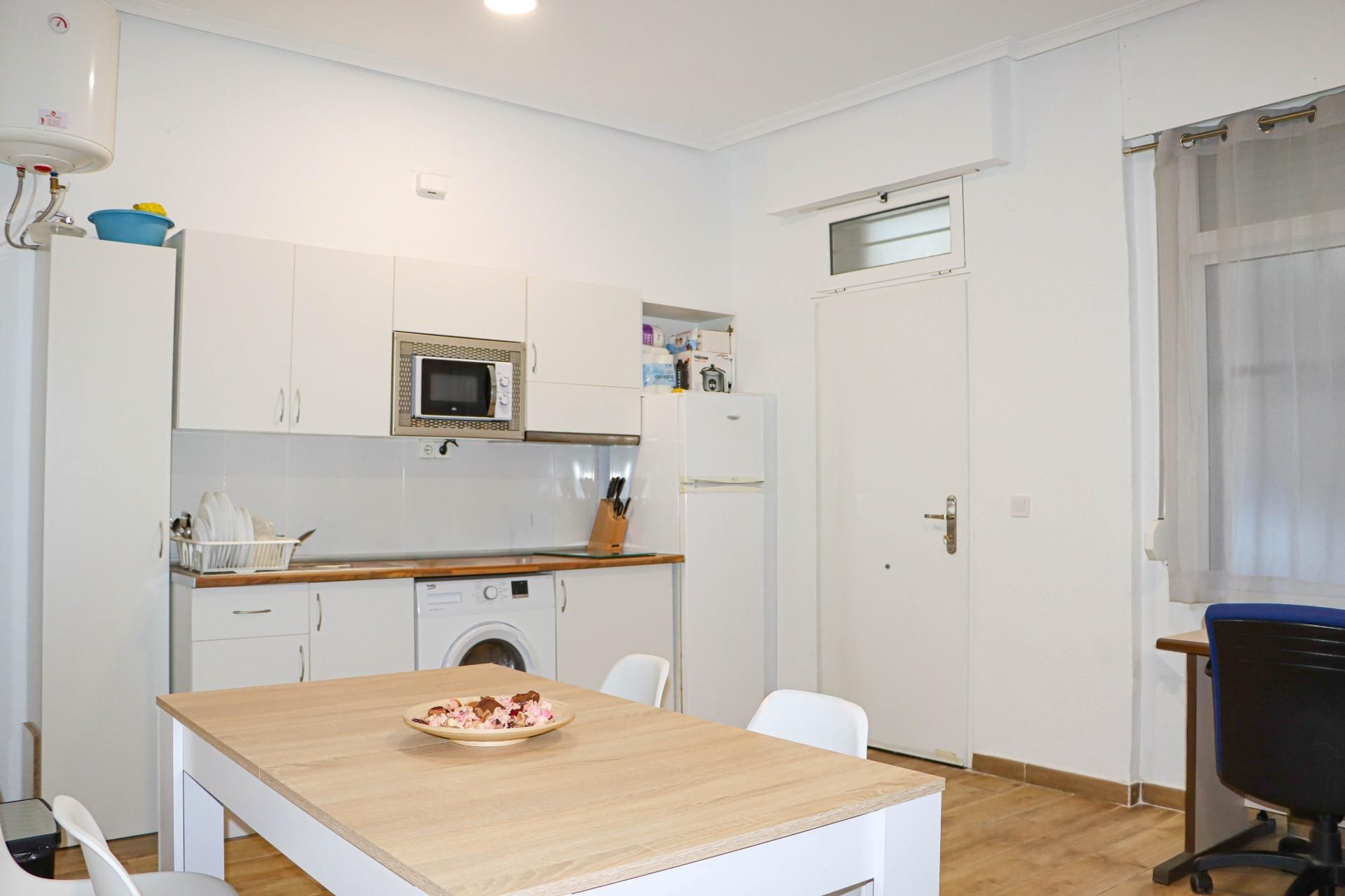 Kitchen of Study for sale in Alicante / Alacant  with Air Conditioner