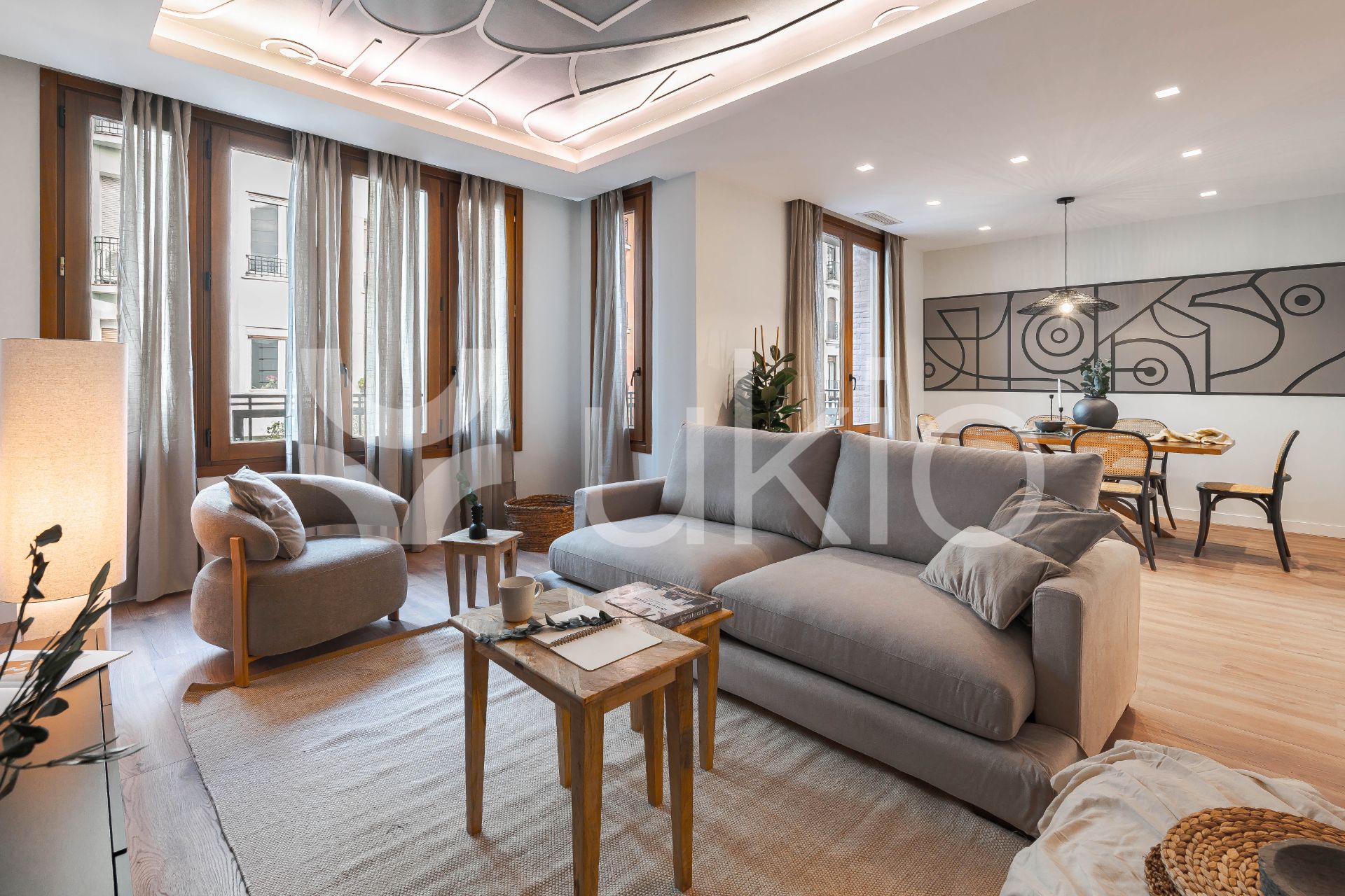 Sala d'estar de Apartament de lloguer en  Madrid Capital amb Aire condicionat, Calefacció i Terrassa