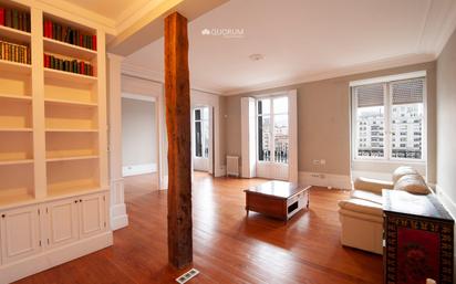 Living room of Flat for sale in Bilbao   with Balcony