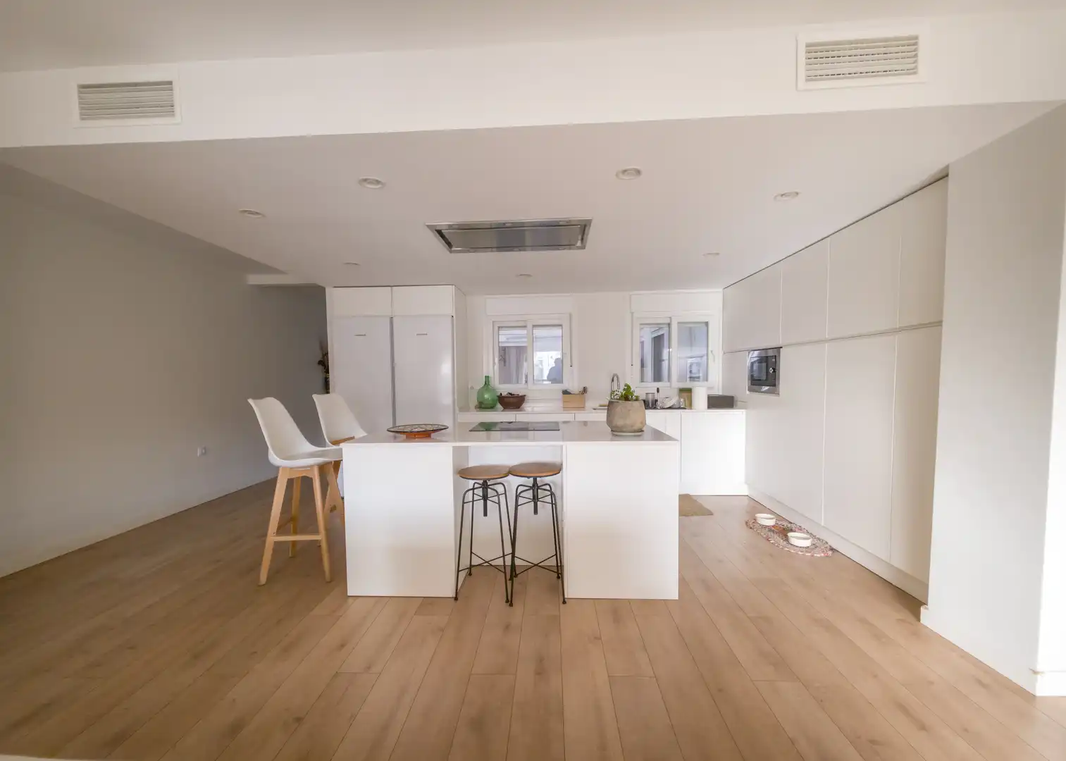 Kitchen of Apartments for sale in Sevilla  with Air Conditioner and Terrace