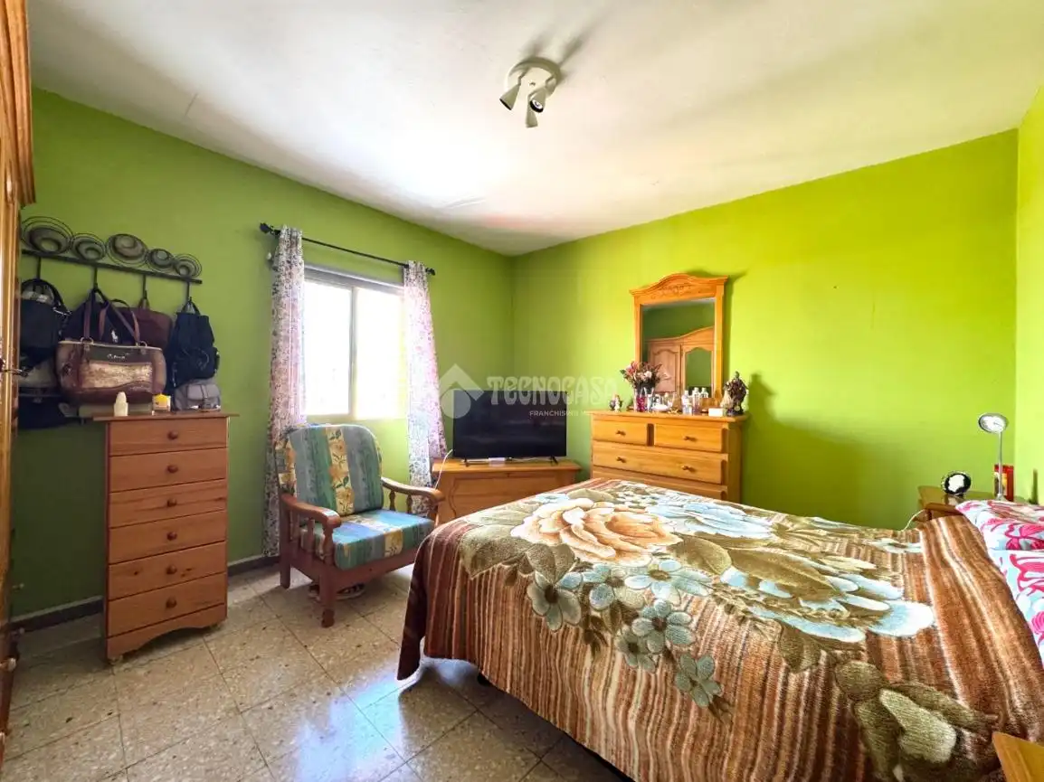 Dormitori de Casa adosada en venda en Las Palmas de Gran Canaria amb Traster i Balcó