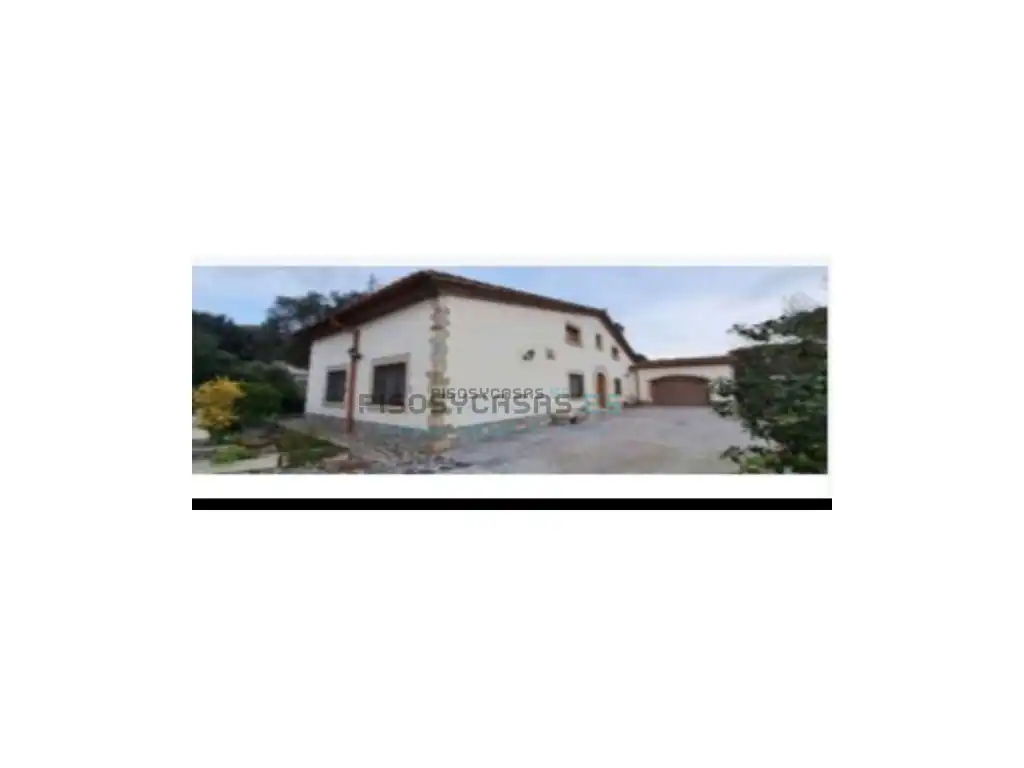 Casa rústica con terraza en venta en Calle La Tordera 16, imagen 2