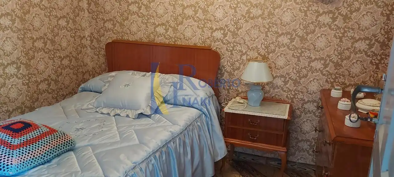 Dormitori de Casa o xalet en venda en Fuentes de Carbajal amb Jardí privat