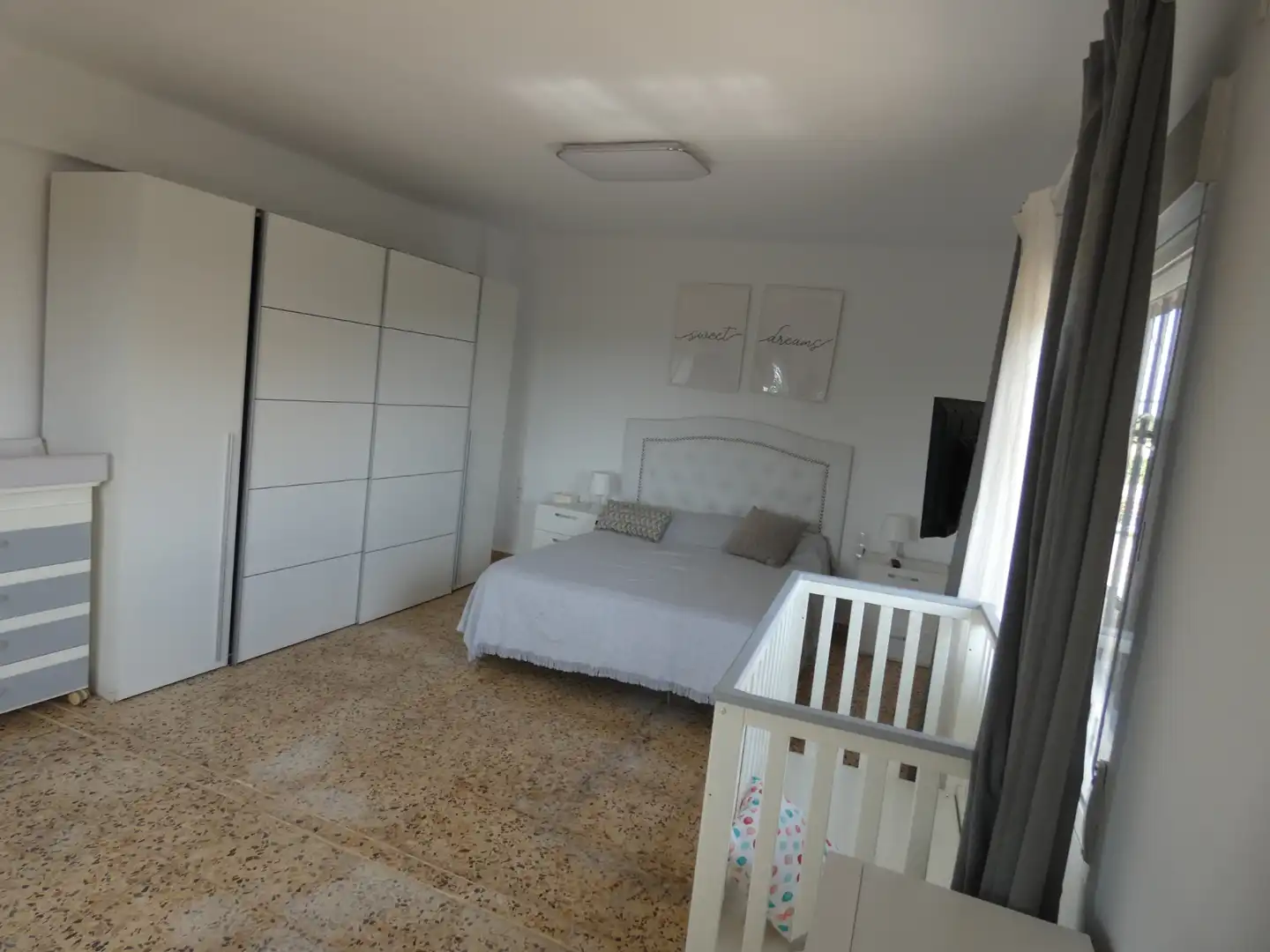 Dormitori de Casa o xalet en venda en Torrent amb Aire condicionat, Calefacció i Jardí privat