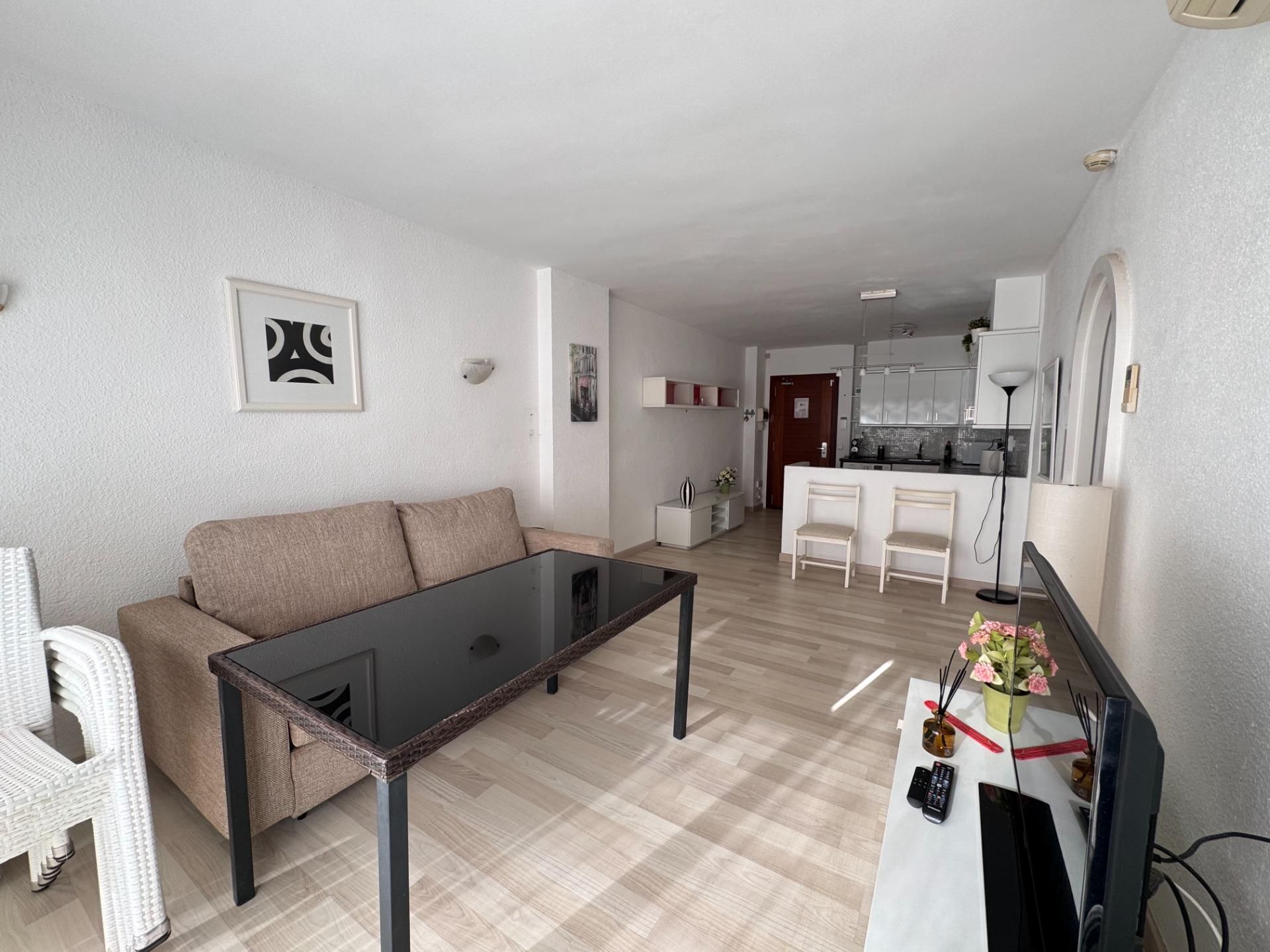 Sala d'estar de Apartament de lloguer en Alcúdia amb Aire condicionat, Moblat i Balcó
