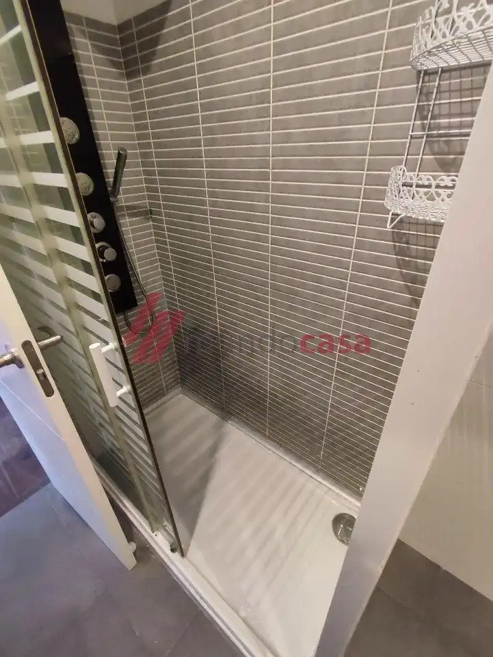 Bathroom of Flat for rent in Ferrol  with Furnished