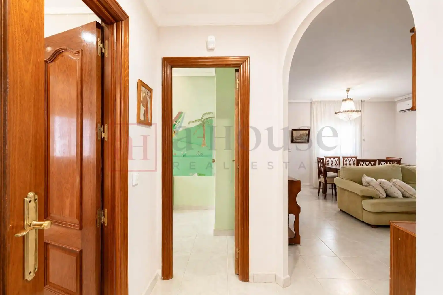 Houses for sale in Móstoles  with Air Conditioner, Heating and Private garden