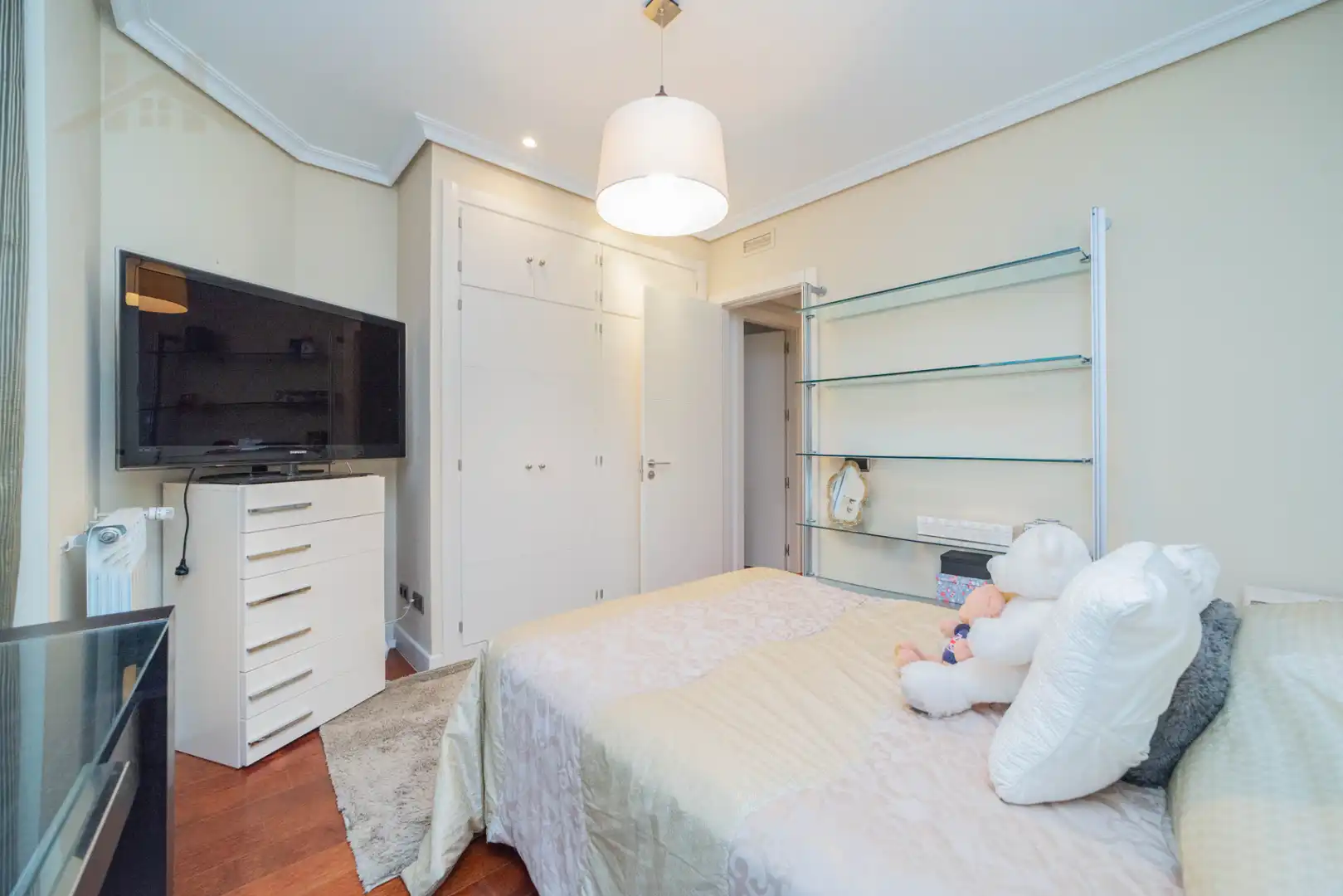 Habitación de Piso en venta en Zona Monte El Pilar