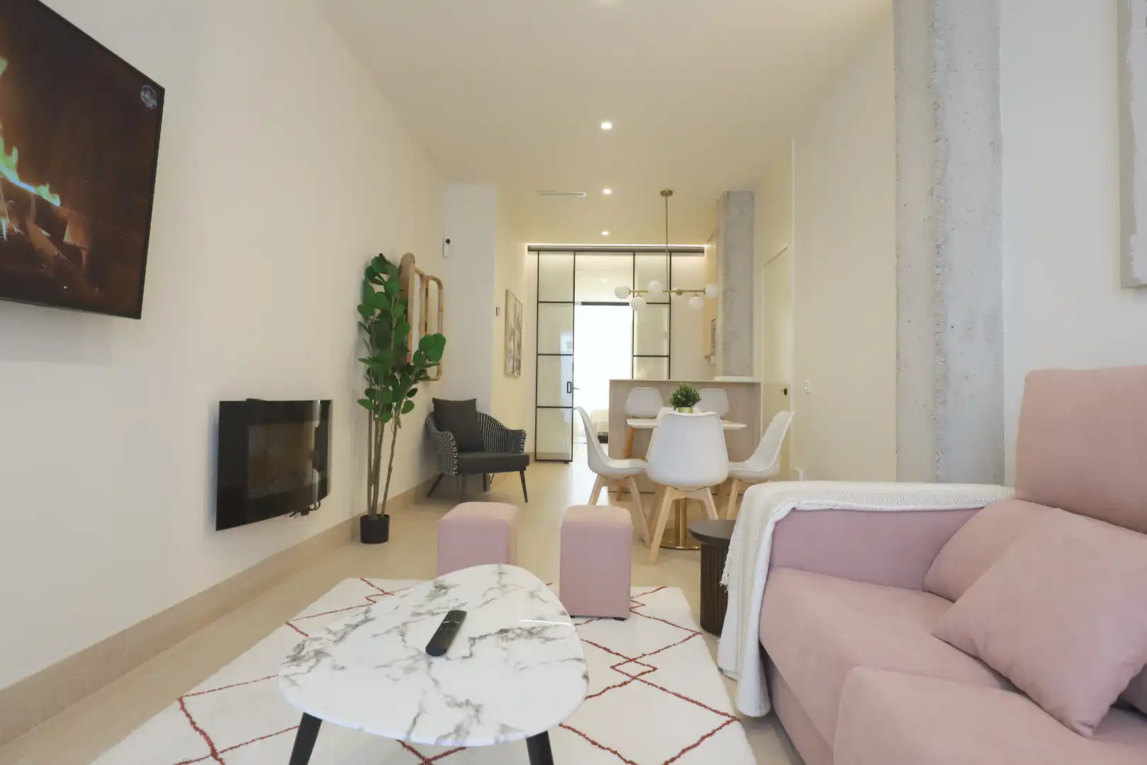 Wohnzimmer von Gebäude zum Verkauf in Madrid mit Alarm