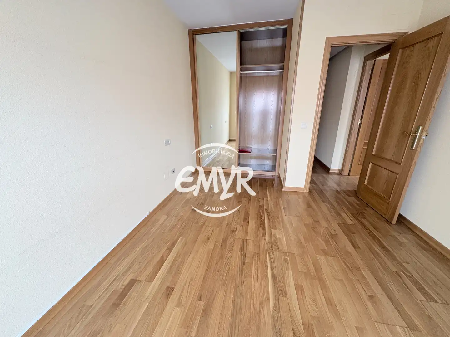 Flat for sale in Zamora Capital   with Heating, Parquet flooring and Terrace