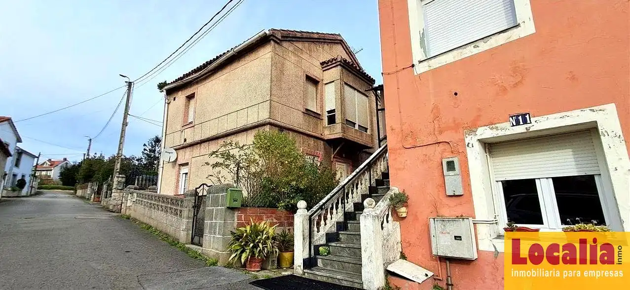 Vista exterior de Casa o xalet en venda en Camargo