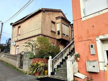 Casa en venda a Calle Luis Gómez Cagigas
