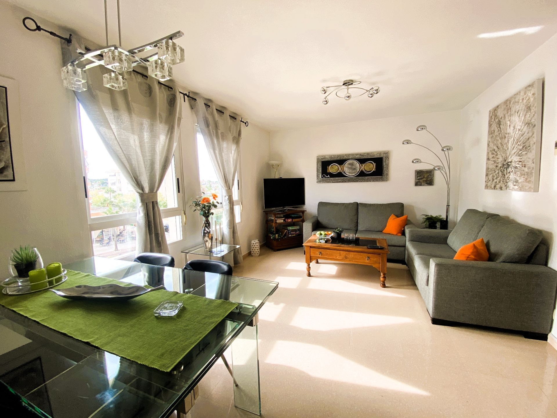 Sala d'estar de Apartament en venda en L'Alfàs del Pi amb Aire condicionat, Calefacció i Terrassa