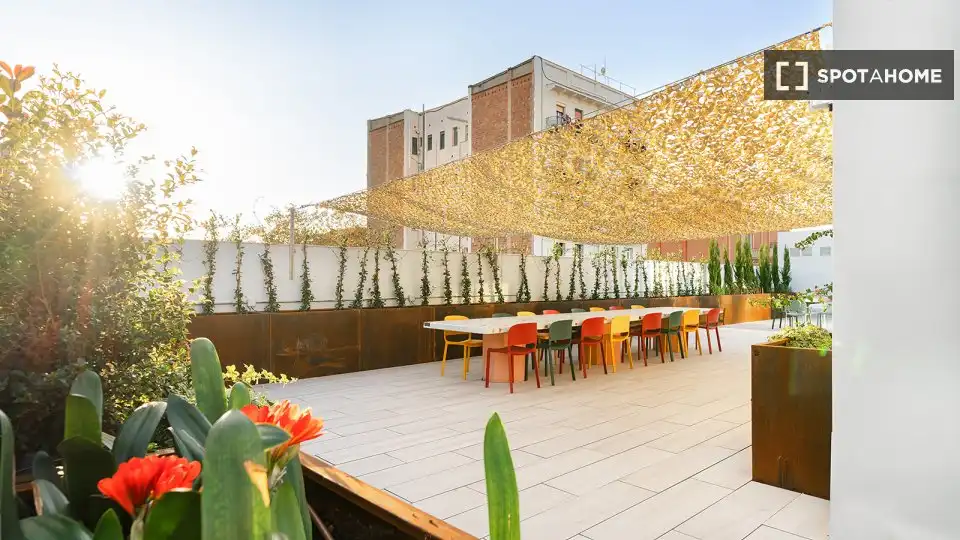 Flat with terrace to rent in Sant Martí, imagen 16
