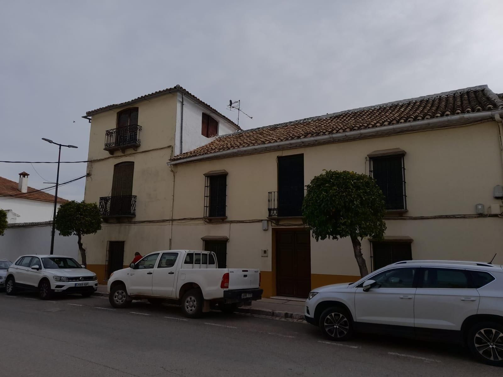 Vista exterior de Casa o xalet en venda en La Roda de Andalucía amb Aire condicionat, Calefacció i Jardí privat