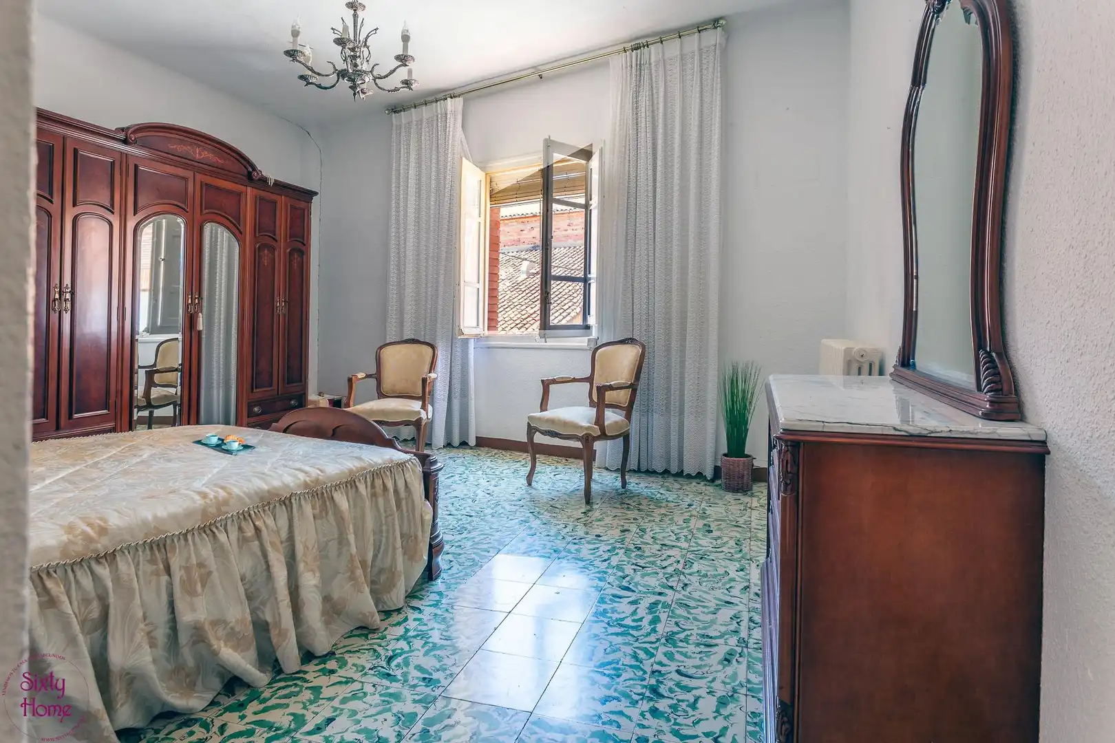 Dormitori de Casa o xalet en venda en Andorra (Teruel) amb Jardí privat, Traster i Moblat