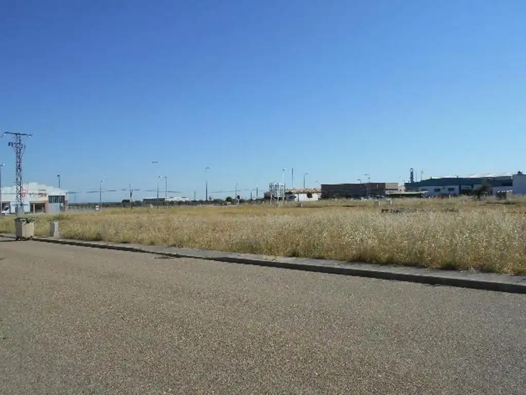 Terreno industrial en venta en Navahermosa, Toledo