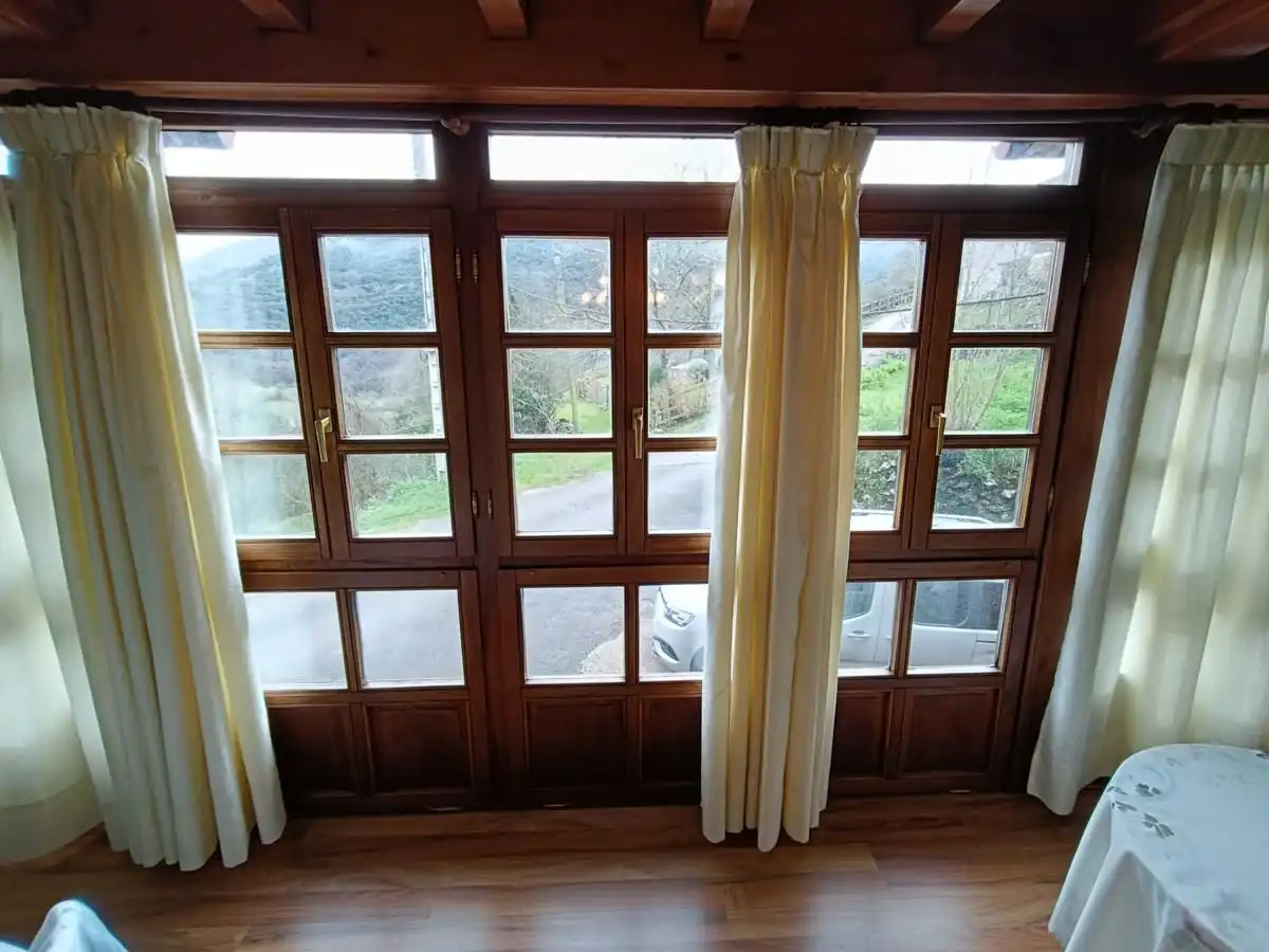 Einfamilien-Reihenhaus zum Verkauf in Peñamellera Alta mit Heizung, Privatgarten und Terrasse