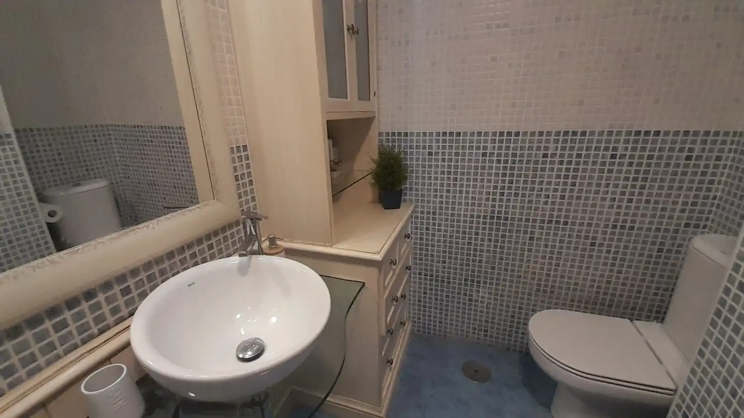 Bathroom of Flat for sale in Doñinos de Salamanca  with Heating, Terrace and Storage room