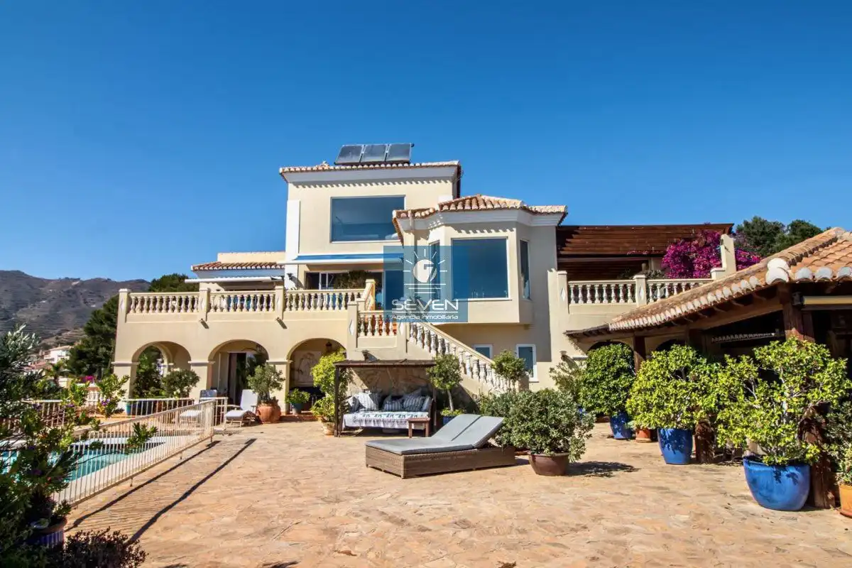 Villa con piscina in vendita a Cotobro, imagen 5