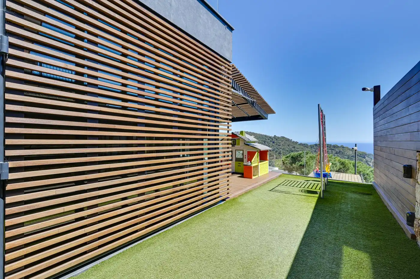 Terrasse von Haus oder Chalet zum Verkauf in Lloret de Mar mit Klimaanlage, Heizung und Privatgarten
