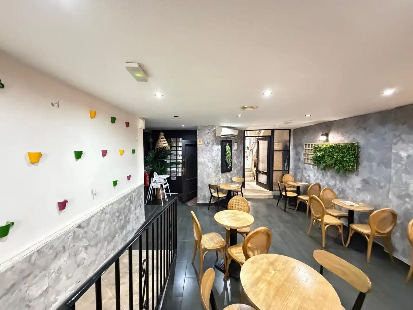 Commercial properties for rent in Torrevieja  with Air Conditioner and Furnished