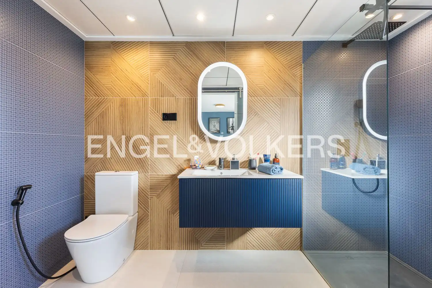 Bathroom of Houses for sale in Chiva  with Air Conditioner, Heating and Private garden